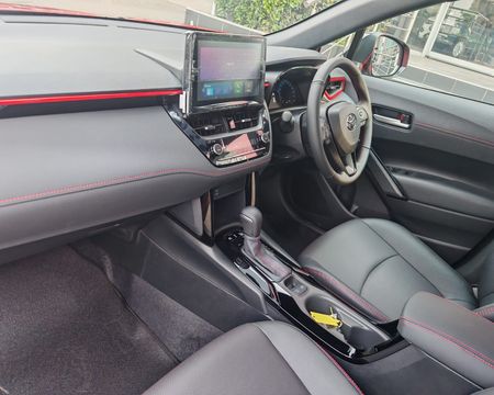 2025-Toyota-Corolla-Cross-18-GR-S-Hybrid_7