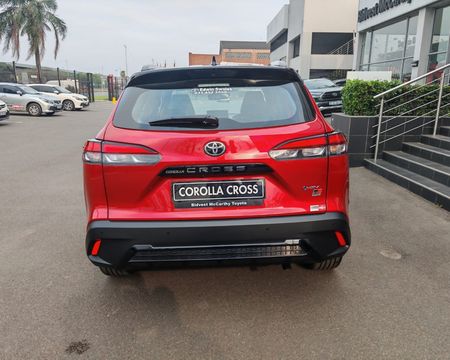 2025-Toyota-Corolla-Cross-18-GR-S-Hybrid_8