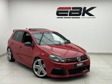2012-Volkswagen-Golf-VI-20-TSI-R-Auto_0