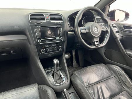 2012-Volkswagen-Golf-VI-20-TSI-R-Auto_7