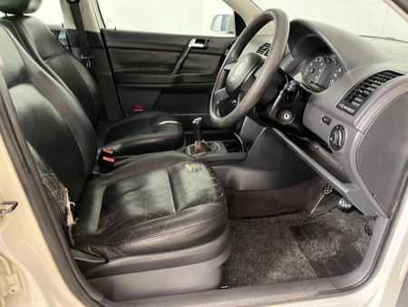 2003-Volkswagen-Polo-Classic-16-Comfortline_9