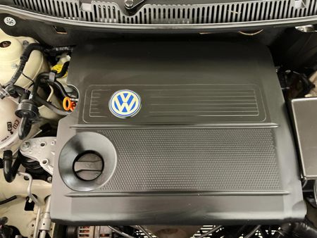 2003-Volkswagen-Polo-Classic-16-Comfortline_10