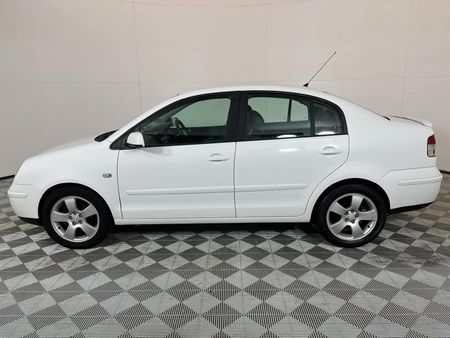 2003-Volkswagen-Polo-Classic-16-Comfortline_16