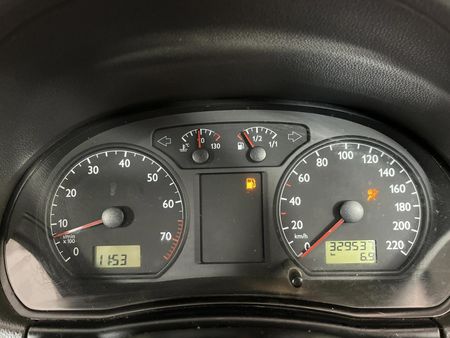 2003-Volkswagen-Polo-Classic-16-Comfortline_2