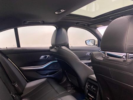 2024-BMW-3-Series-320i-M-Sport-Auto_11