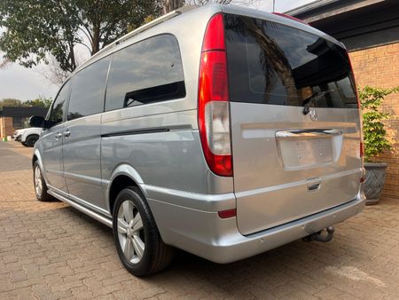 2008-Mercedes-Benz-Viano-30-CDI-V6-Ambiente_5