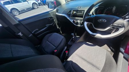 2015-Kia-Picanto-10-LS_10