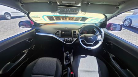 2015-Kia-Picanto-10-LS_11