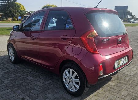 2015-Kia-Picanto-10-LS_2