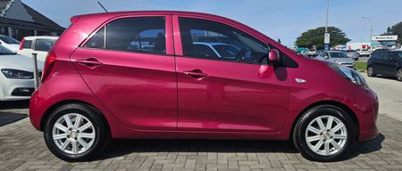 2015-Kia-Picanto-10-LS_4