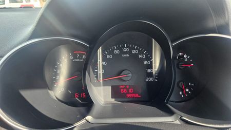 2015-Kia-Picanto-10-LS_8
