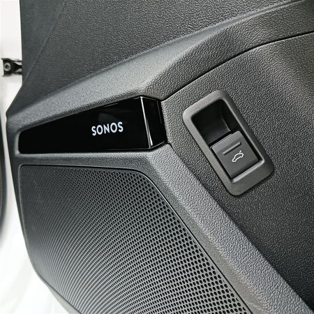 2025-Audi-RS3-Sportback-Quattro-Stronic-Carbon-Edition_26