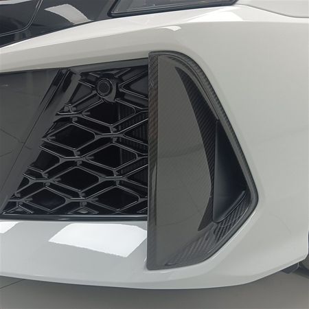 2025-Audi-RS3-Sportback-Quattro-Stronic-Carbon-Edition_3