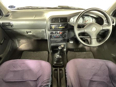 1997-Nissan-Sentra-160-GSi_1