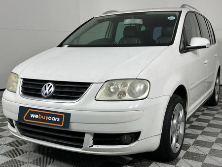 2007-Volkswagen-Touran-20-FSI_0