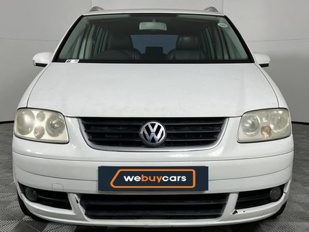 2007-Volkswagen-Touran-20-FSI_14