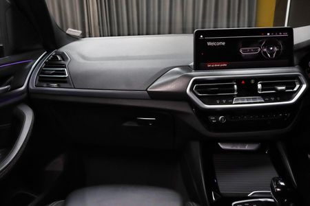 2021-BMW-X3-xDrive20d-M-Sport_13