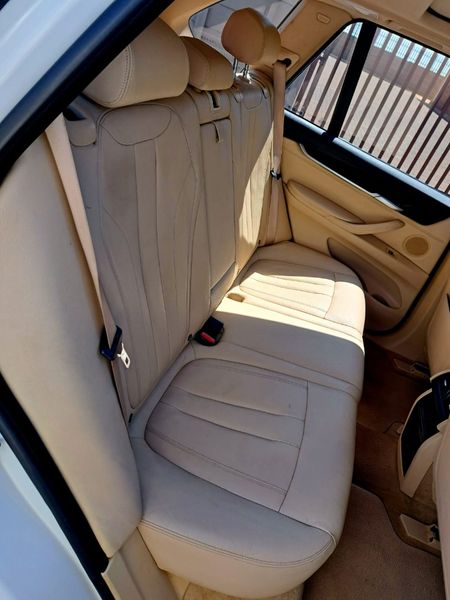 2017-BMW-X5-xDrive30d-Auto_9