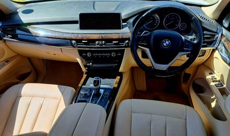 2017-BMW-X5-xDrive30d-Auto_6