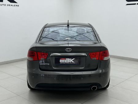 2009-Kia-Cerato-20_4