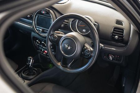 2020-MINI-Clubman-Cooper-Auto_16