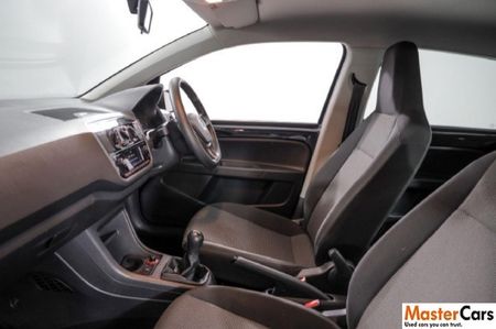 2020-Volkswagen-Up-Take-Up-10-5-dr_5
