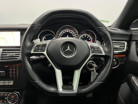 2013-Mercedes-AMG-CLS-63-AMG_17