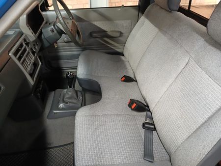 1989-Ford-Courier-30L-V6-SWB_12