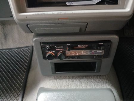 1989-Ford-Courier-30L-V6-SWB_15