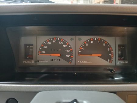 1989-Ford-Courier-30L-V6-SWB_16