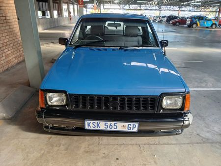 1989-Ford-Courier-30L-V6-SWB_1