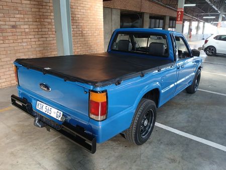 1989-Ford-Courier-30L-V6-SWB_6