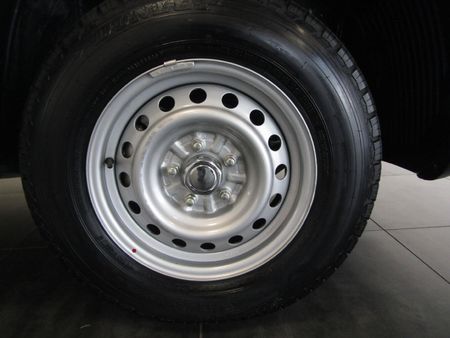 2025-Mitsubishi-Triton-24-Di-SC-GL-Single-Cab_15