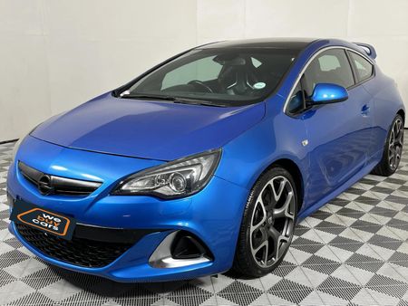 2014-Opel-Astra-20T-OPC_0