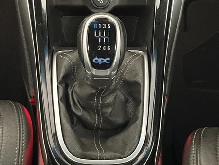 2014-Opel-Astra-20T-OPC_9