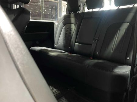 2021-Land-Rover-Defender-90-D240-HSE-X-Dynamic-177kW_8