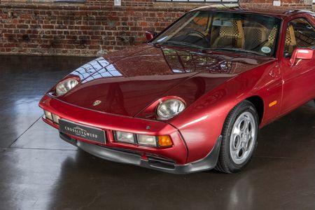 1981-Porsche-928-S_12