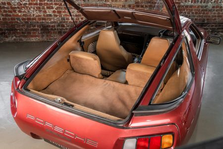 1981-Porsche-928-S_17
