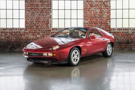 1981-Porsche-928-S_24