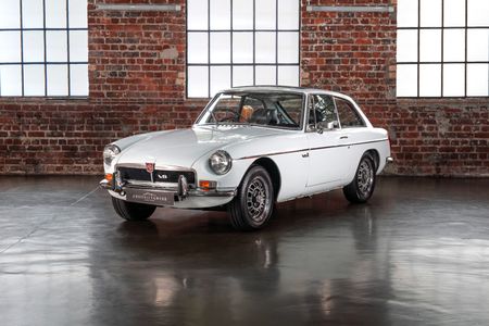 1973-MG-B-V8_0