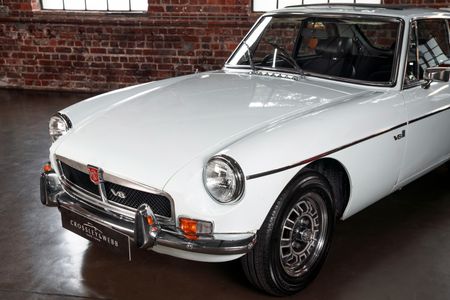 1973-MG-B-V8_14