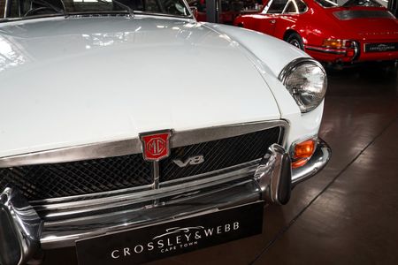 1973-MG-B-V8_16