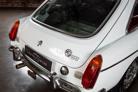 1973-MG-B-V8_19