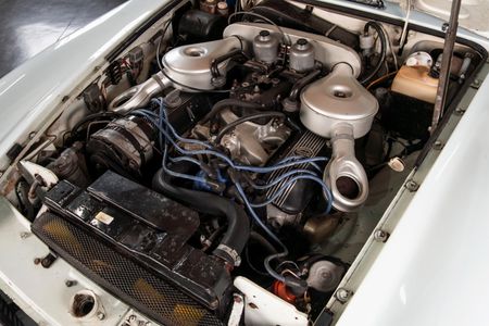 1973-MG-B-V8_23