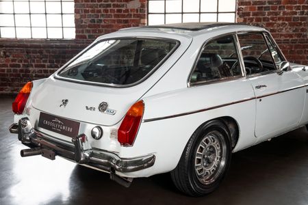 1973-MG-B-V8_2