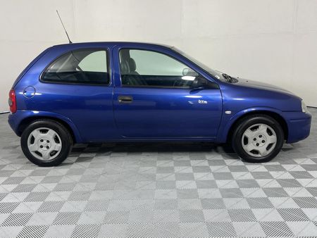 2006-Opel-Corsa-14i-Club_13