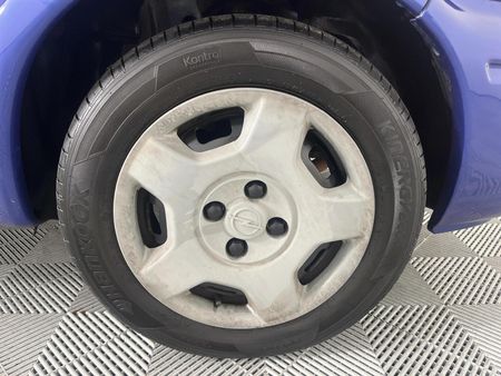 2006-Opel-Corsa-14i-Club_3