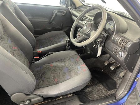 2006-Opel-Corsa-14i-Club_7