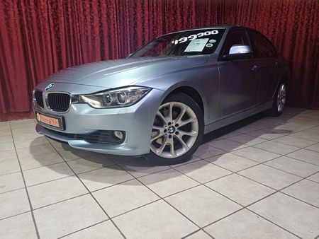 2014-BMW-3-Series-328i-Luxury-Auto_2