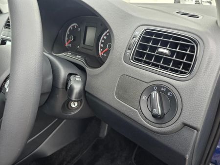 2025-Volkswagen-Polo-Vivo-14-Life_14